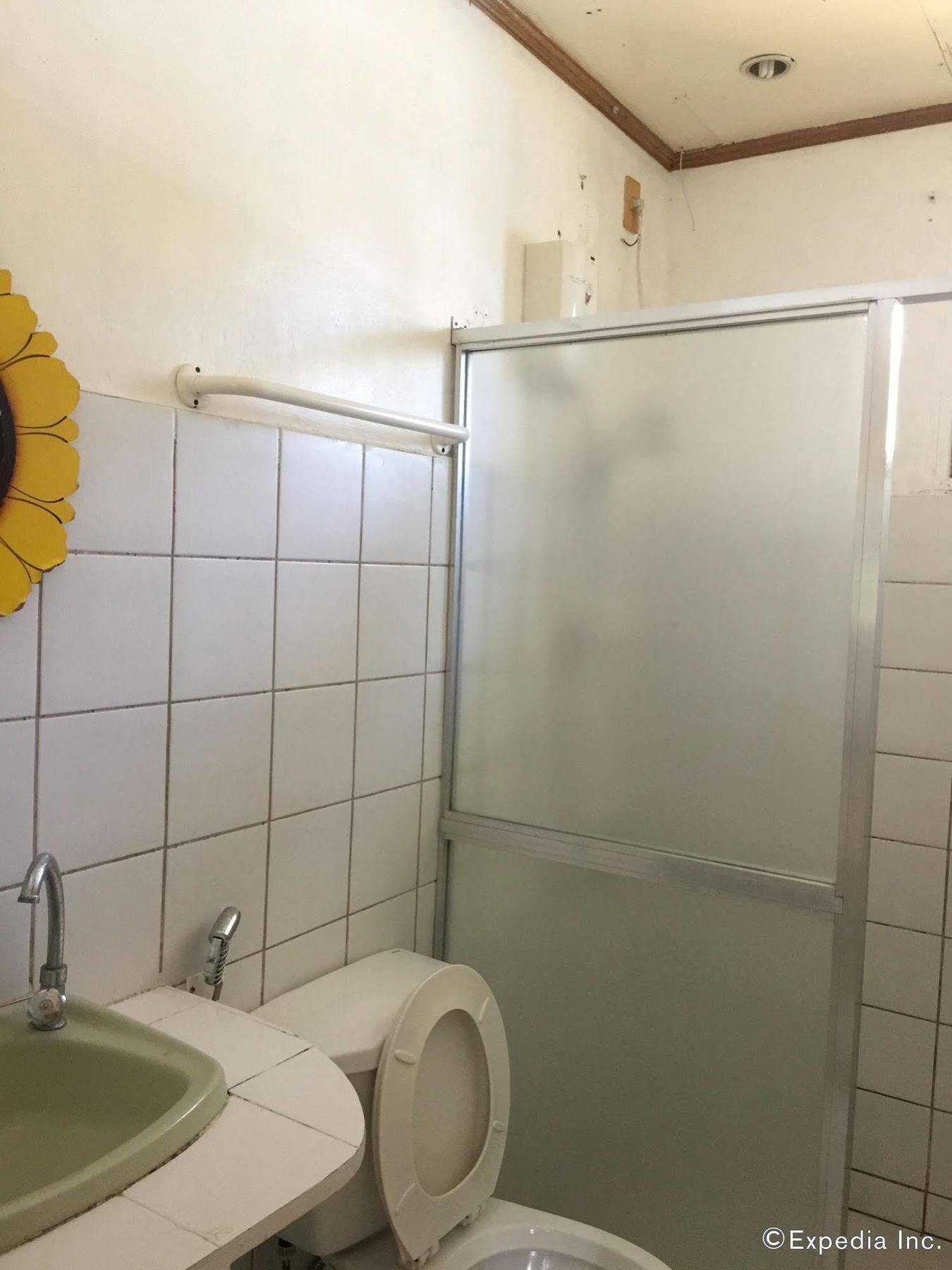 Reddoorz Premium @ Flower Beach Anda Anda  Exterior foto