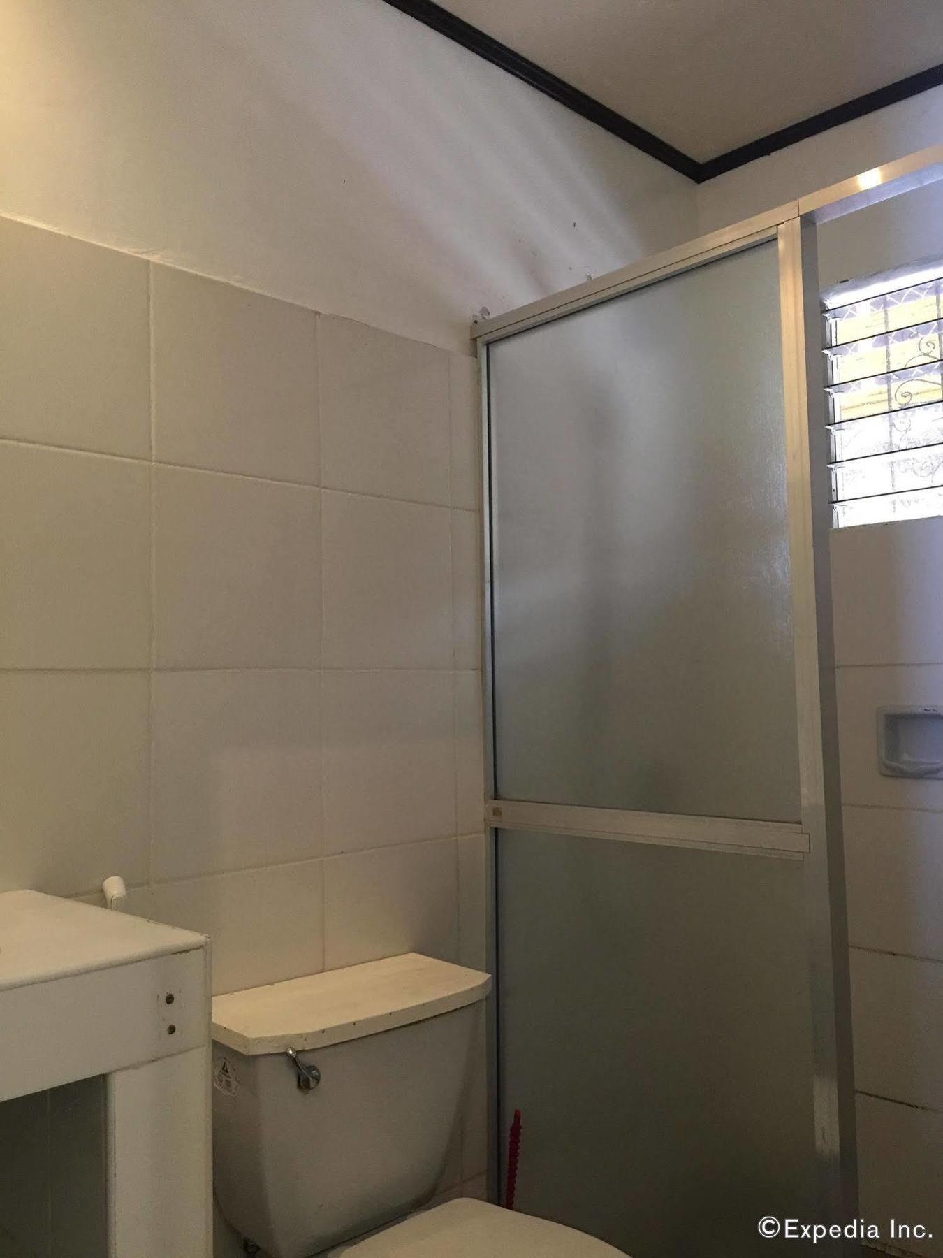 Reddoorz Premium @ Flower Beach Anda Anda  Exterior foto