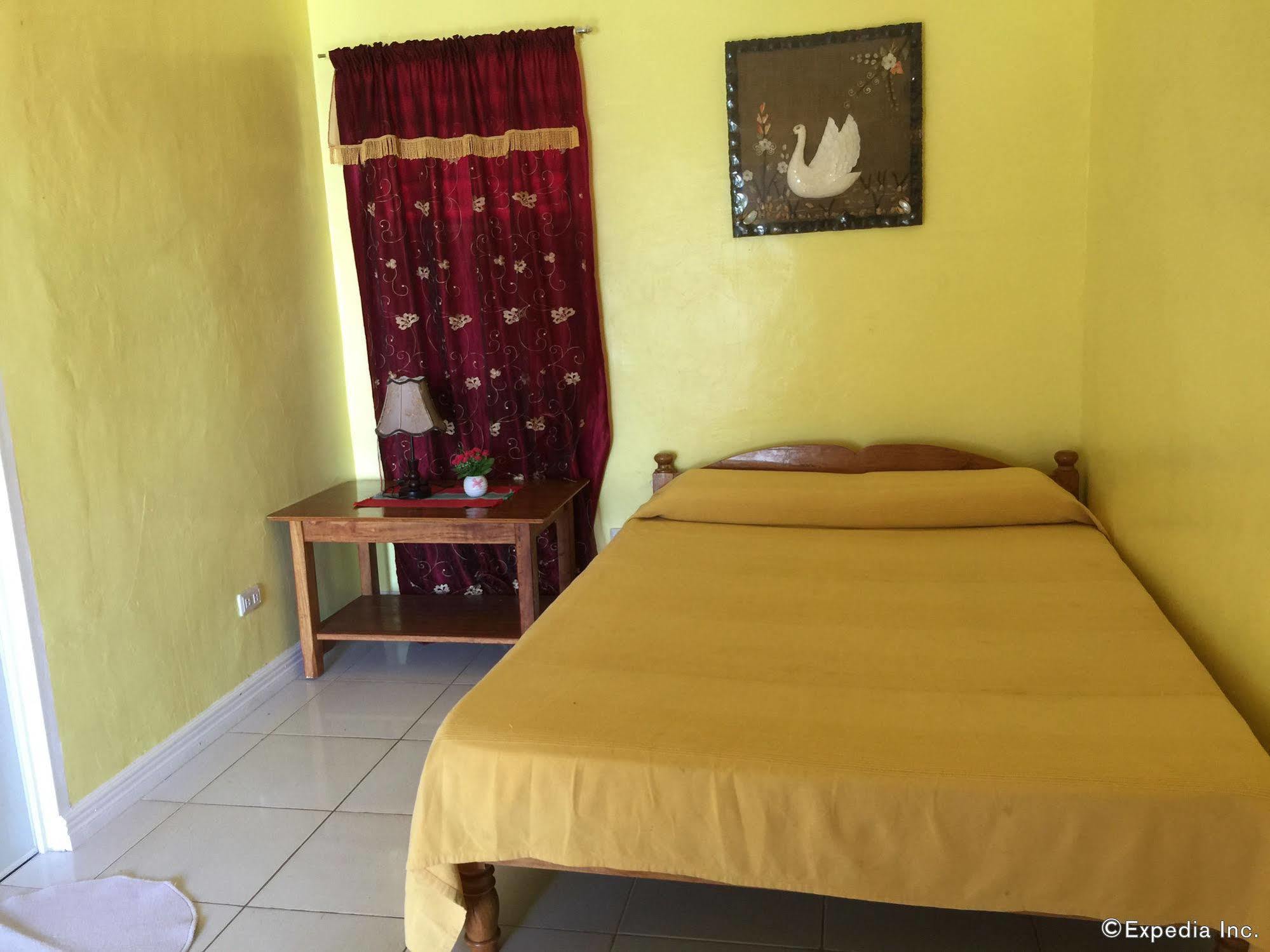Reddoorz Premium @ Flower Beach Anda Anda  Exterior foto