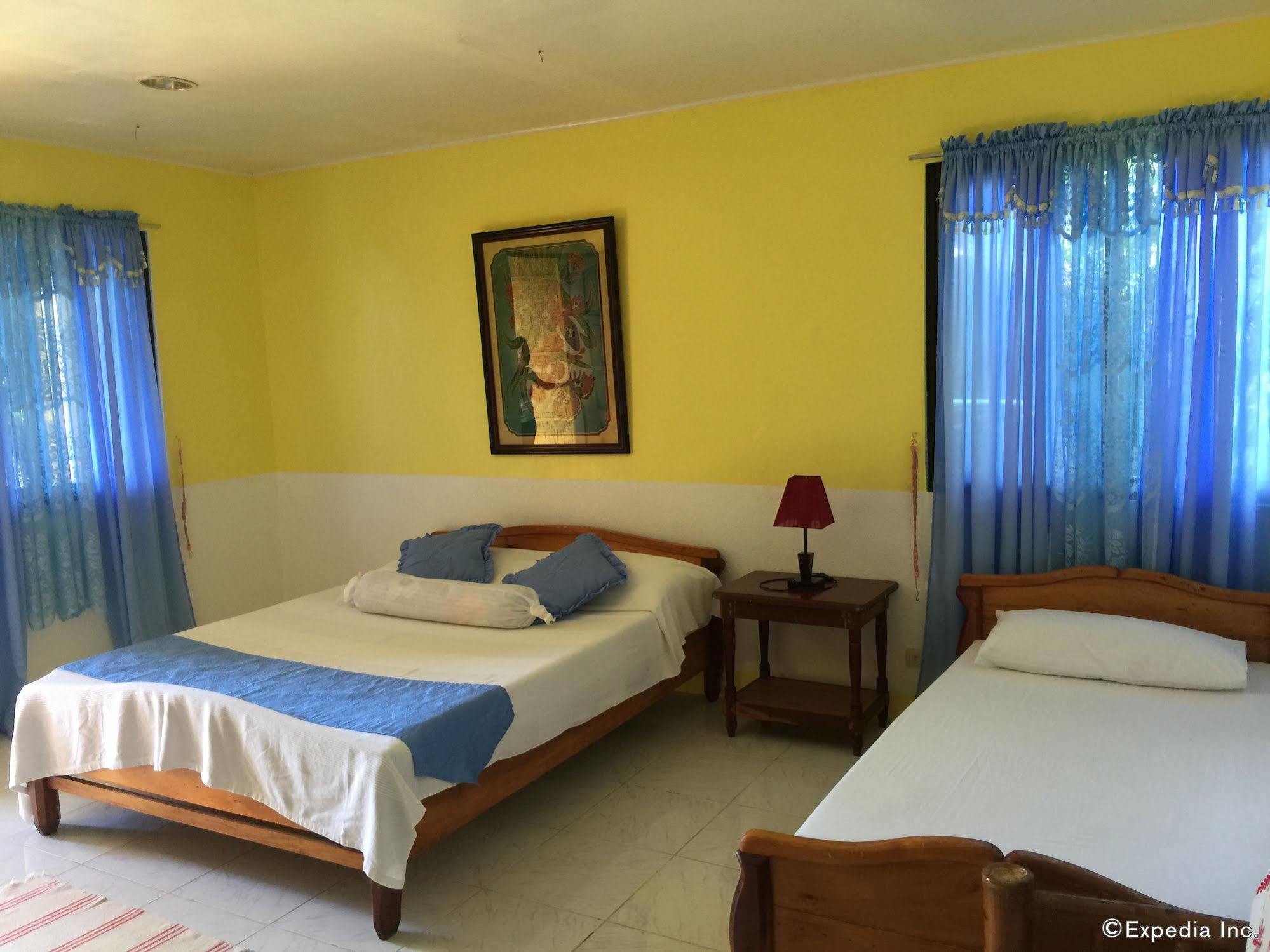 Reddoorz Premium @ Flower Beach Anda Anda  Exterior foto