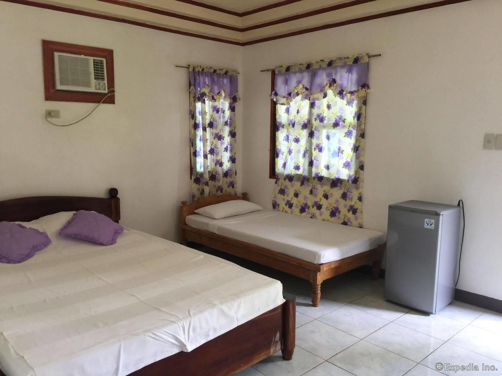 Reddoorz Premium @ Flower Beach Anda Anda  Exterior foto
