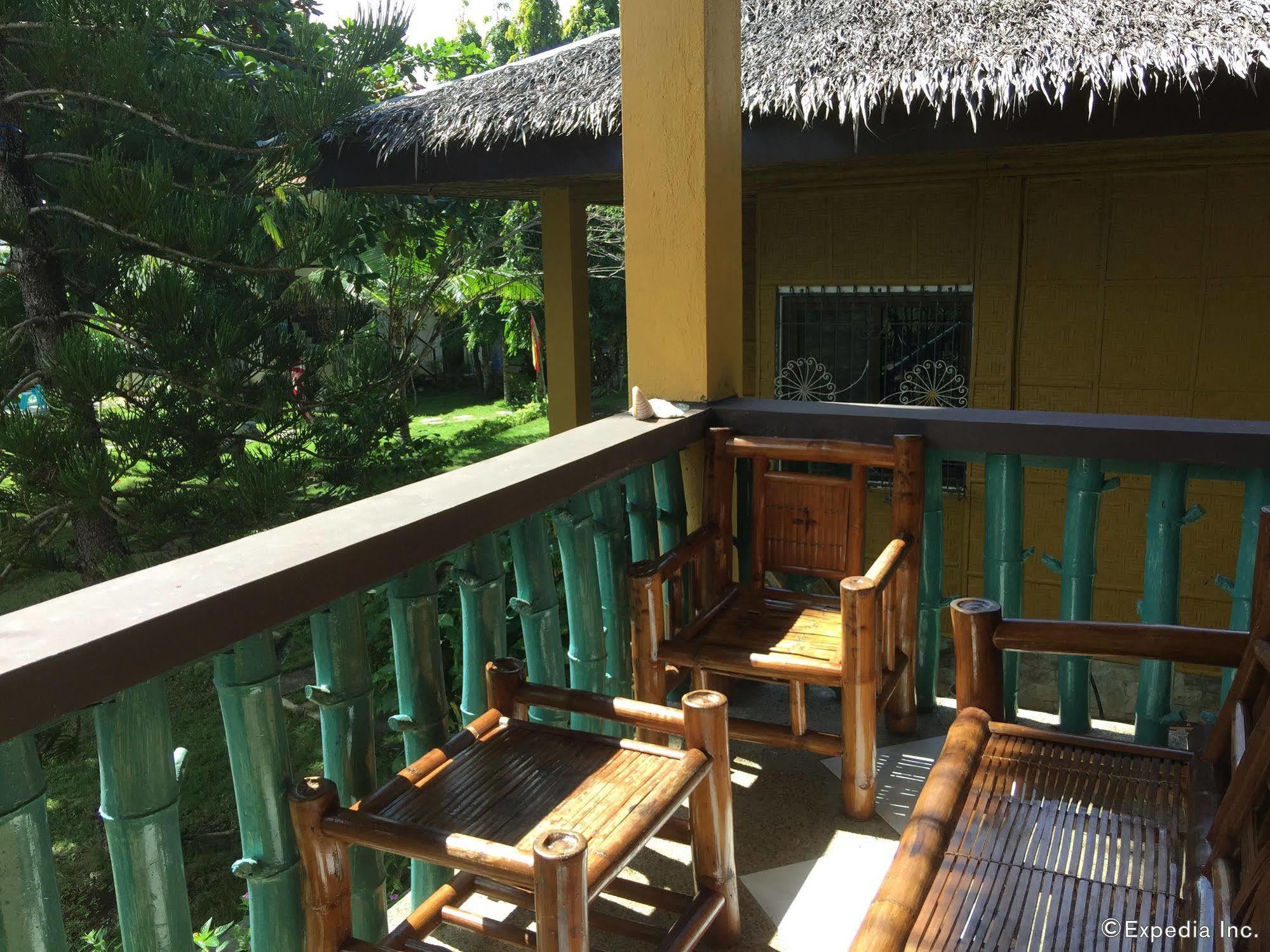 Reddoorz Premium @ Flower Beach Anda Anda  Exterior foto