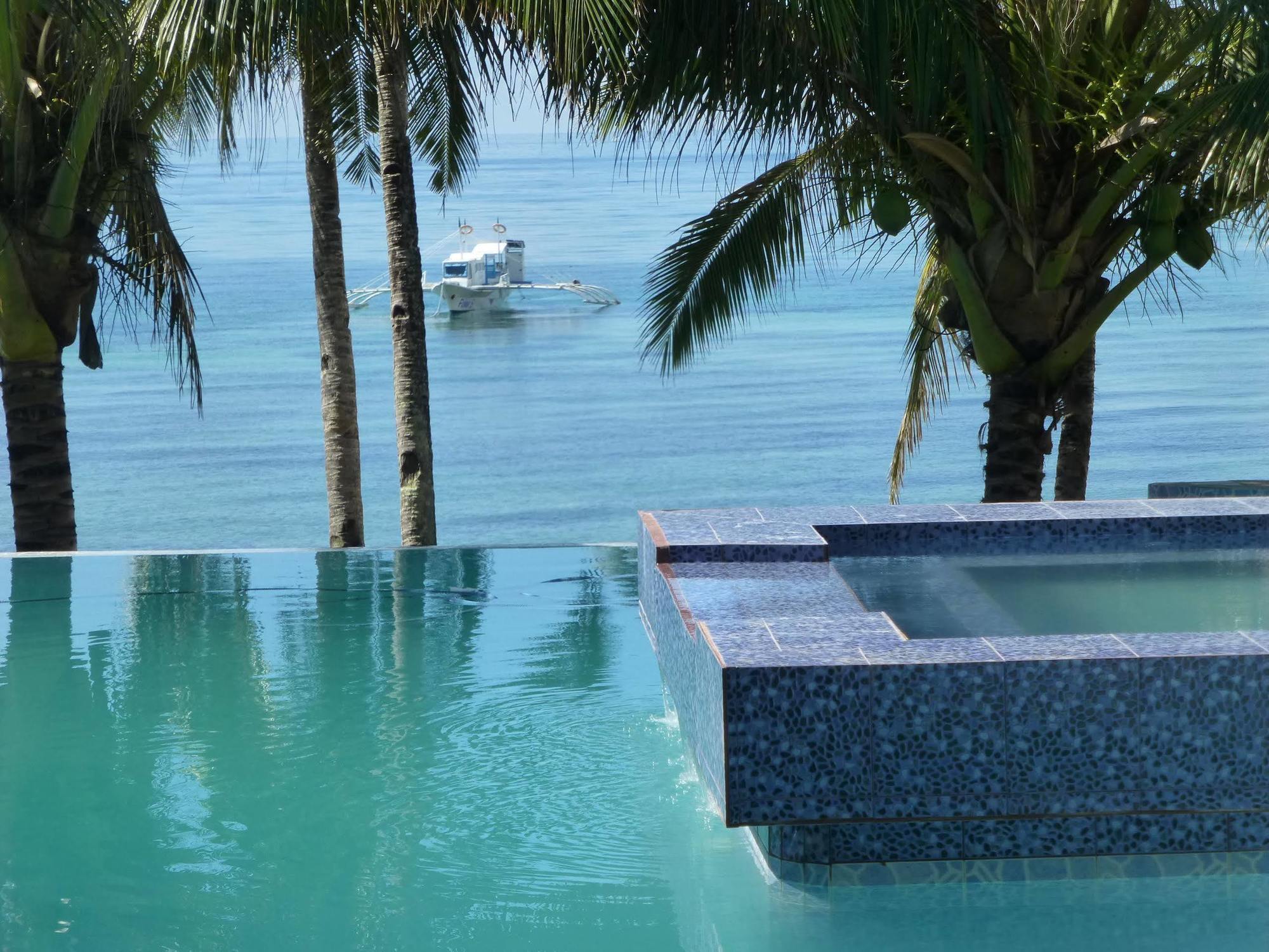 Reddoorz Premium @ Flower Beach Anda Anda  Exterior foto